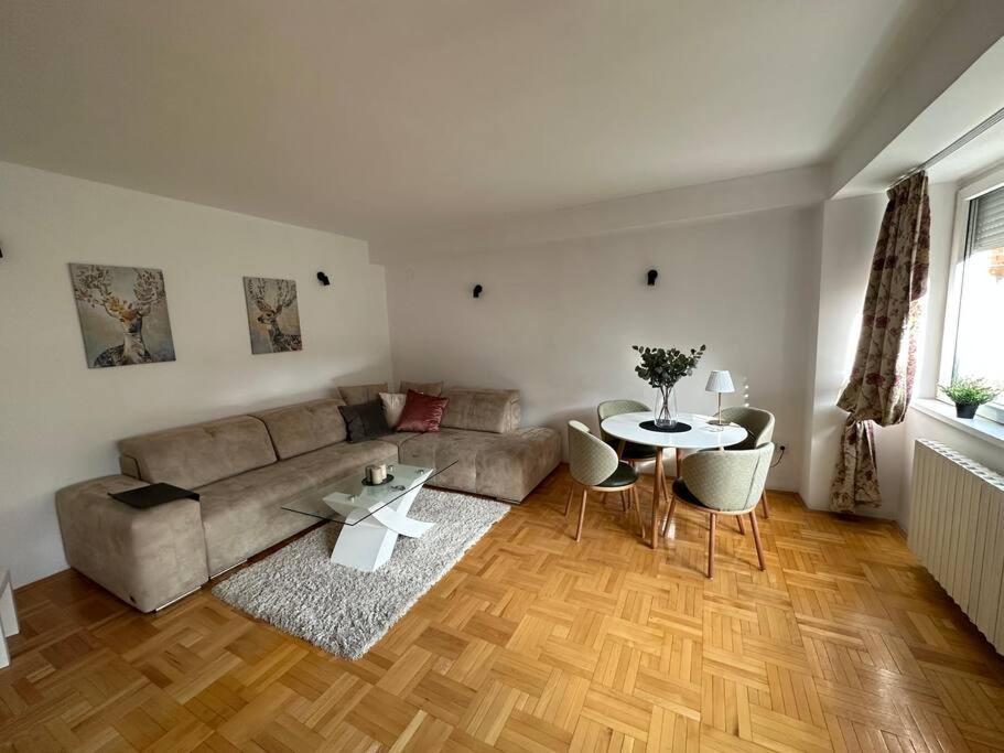 Nn Apartment Скопие Екстериор снимка