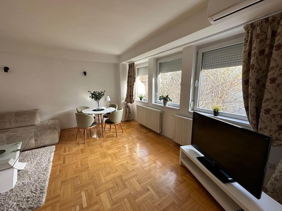 Nn Apartment Скопие Екстериор снимка